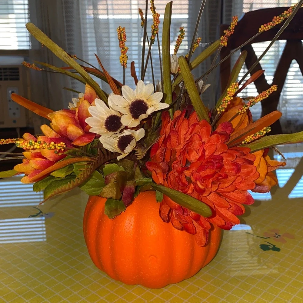 Fall Thanksgiving Pumpkin Flower Arrangement * Free Gift With Purchase *
